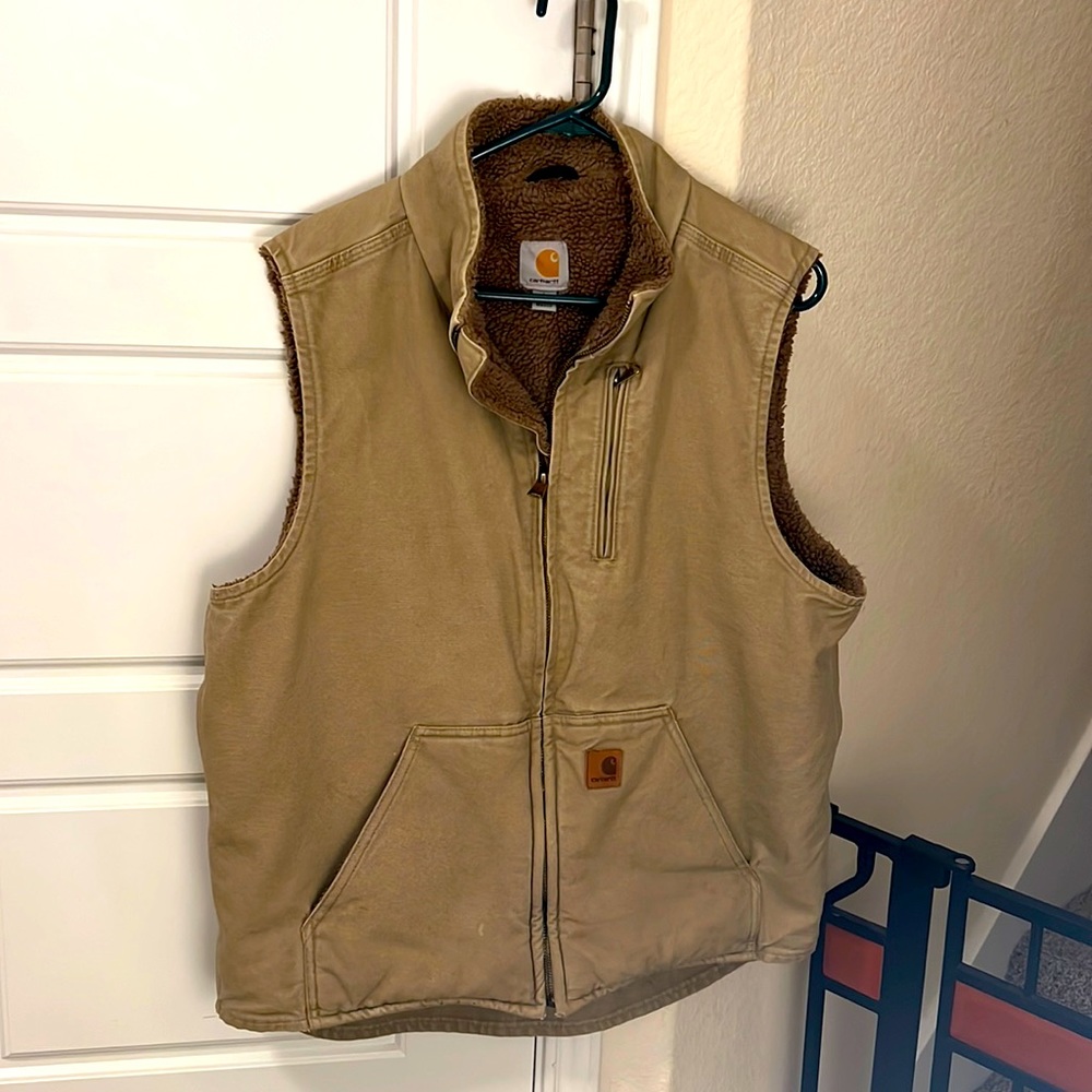 Carhartt Sherpa lined vest